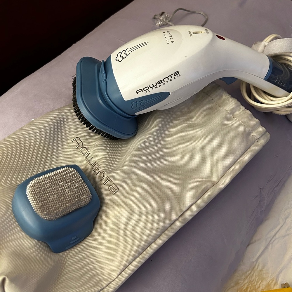 ROWENTA portable steamer